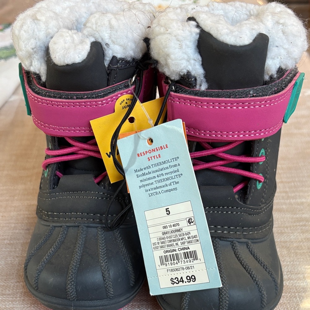 Cat & Jack Kids Snow Boots in Pink and Black